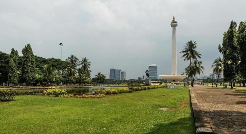 U Stay Hotel Mangga Besar Jakarta Exterior photo
